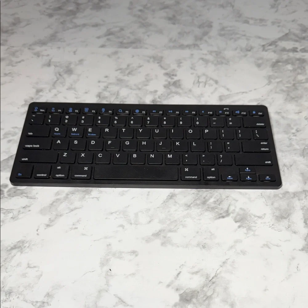 Wireless Black Keyboard